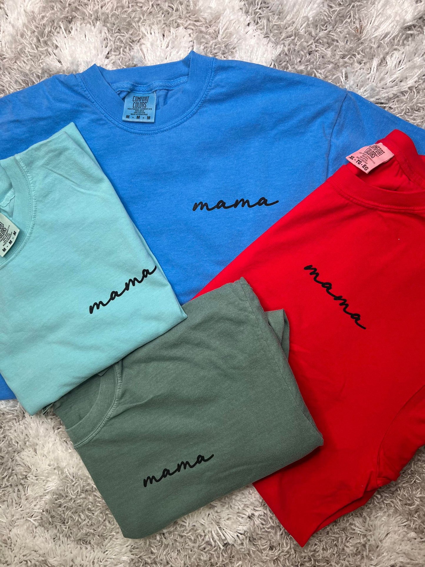 Minimalist Mama Tee- ASK Apparel LLC