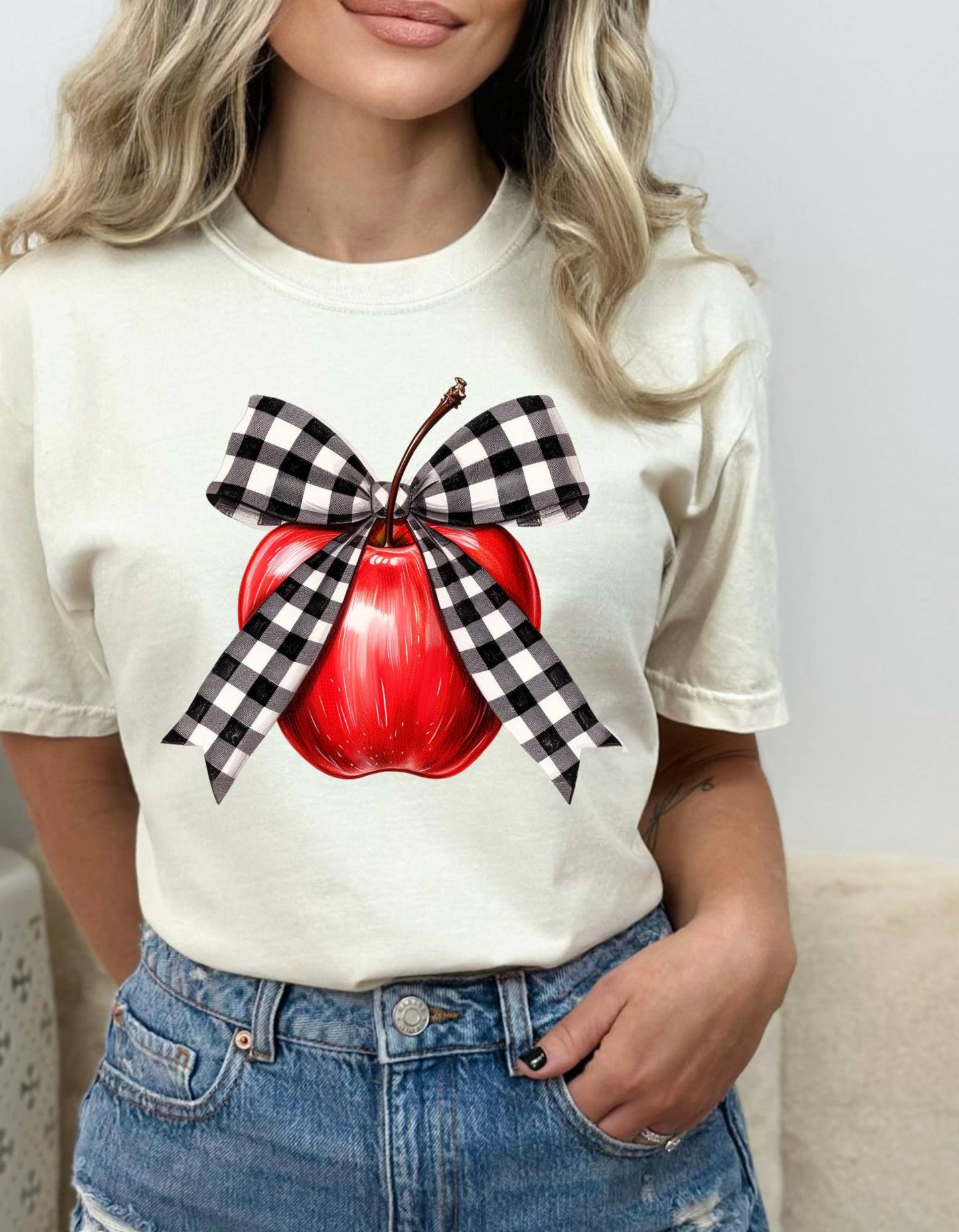 CHECKERED TEACHER APPLE TEE